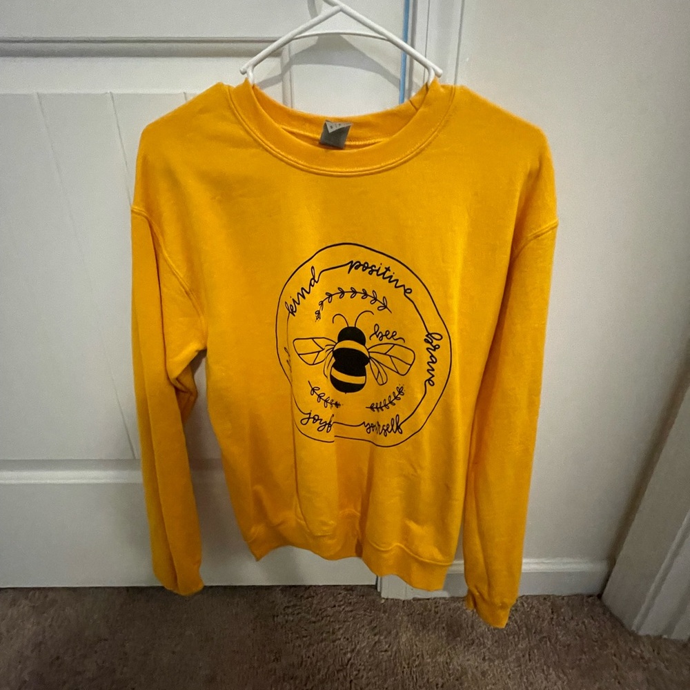 small bright yellow sweater!NEVER WORN